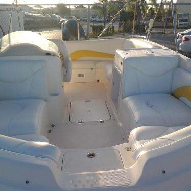 2008 Hurricane 202 deck boat