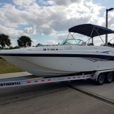 2004 Hurricane 260 sundeck