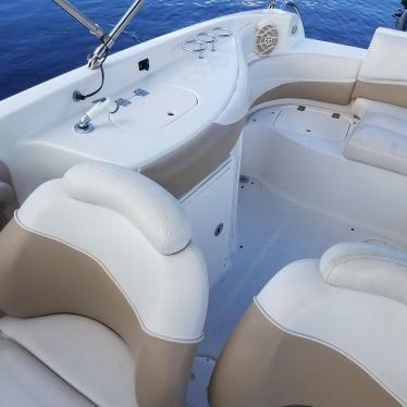 2004 Hurricane 260 sundeck