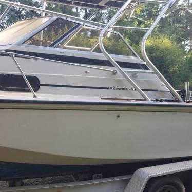 1984 Boston Whaler revenge 22