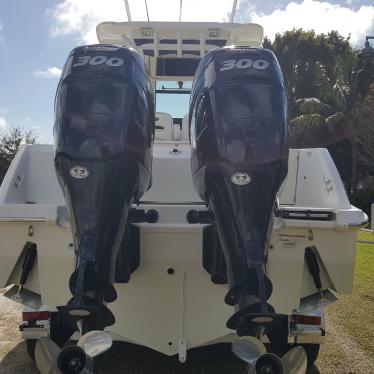 2009 Boston Whaler outrage 280