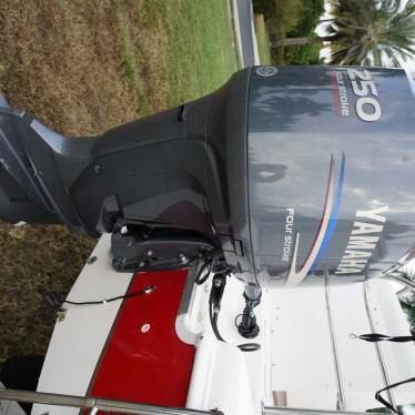 2011 Hurricane 236 fundeck