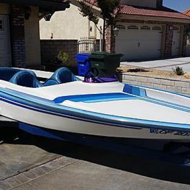 1982 Evinrude cole t-deck