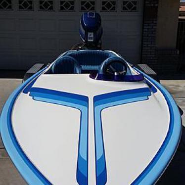 1982 Evinrude cole t-deck