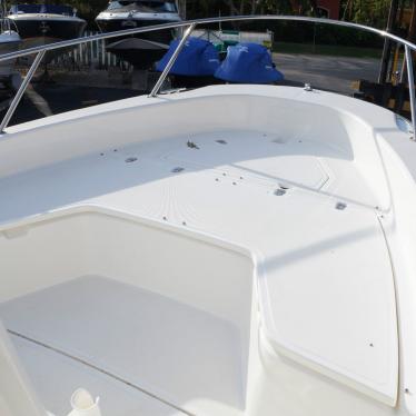 2006 Boston Whaler 220 dauntless