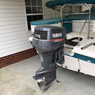 2002 Hurricane 198 r fundeck