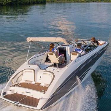 2016 Yamaha sport boat