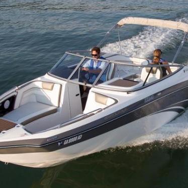 2016 Yamaha sport boat