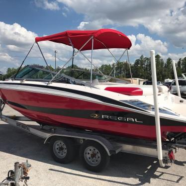 2011 Regal marine 2100 fastrac