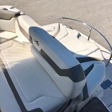 2009 Monterey 340 sport yacht 355 sy