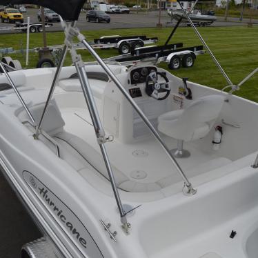 2013 Hurricane 188 sun deck sport