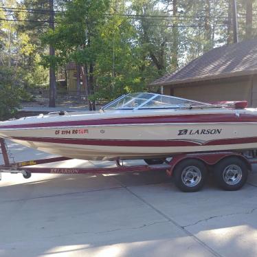 2005 Larson escape 204 fish & ski