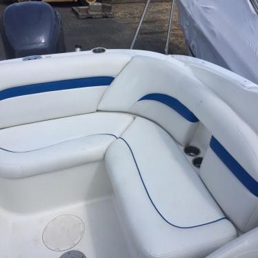 2012 Hurricane 2400 sun deck