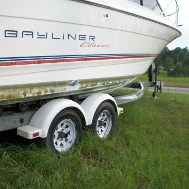 1993 Bayliner 2452 express