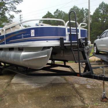 2013 Sun Tracker fishin' barge dlx 20