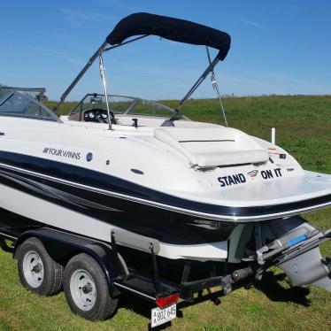 2009 Four Winns f204