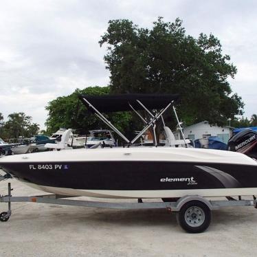 2015 Bayliner element xl