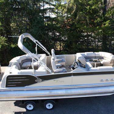 2016 Grand 25 cascade platnium quad lounge