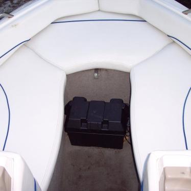 2004 Bayliner capri