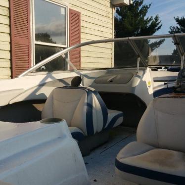 2005 Bayliner 185