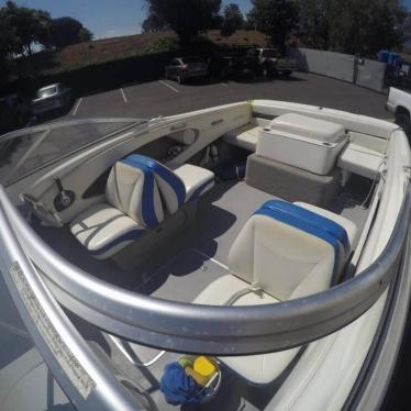 2006 Bayliner 215 classic runabout