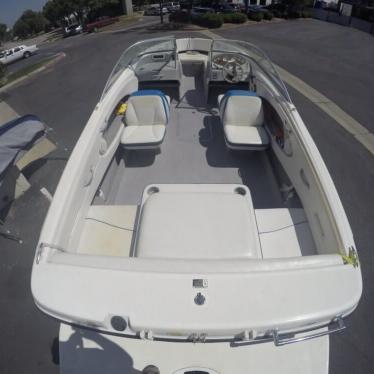 2006 Bayliner 215 classic runabout