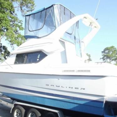 2006 Bayliner 288 command bridge cruiser