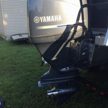 2012 Yamaha sun catcher lx22 se