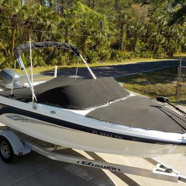 2013 Rinker 186 fish and ski