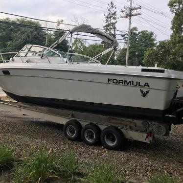1984 Formula 242 sport fish
