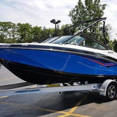 2014 Yamaha boat