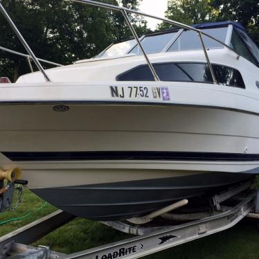 2004 Bayliner 222 classi cruiser