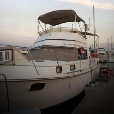 1988 Carver 3607 aft cabin