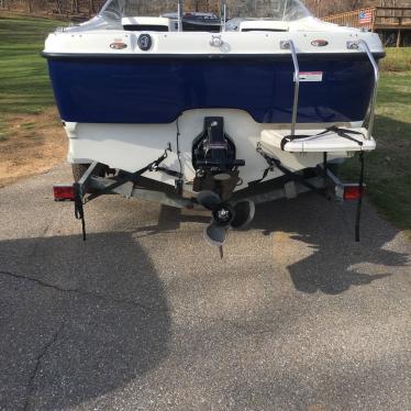 2007 Bayliner discovery 215