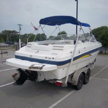 2004 Bayliner 249