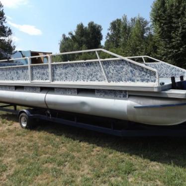 1987 Sun Tracker pontoon