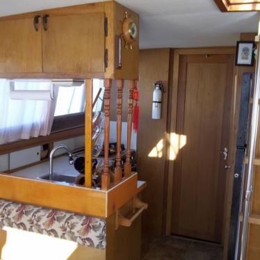 1978 Carver 3396 mariner