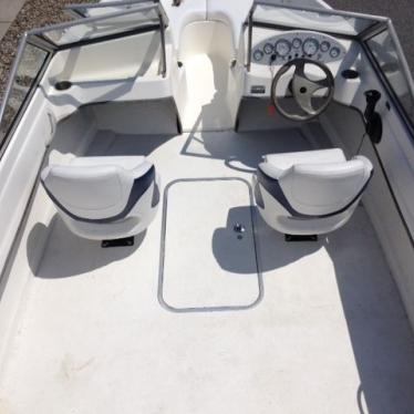 2005 Bayliner 175