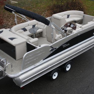 2016 Grand 2385 vista cruise tri hpp