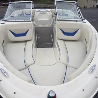 2007 Bayliner 205 br