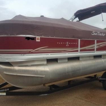2012 Sun Tracker party barge 22 dlx