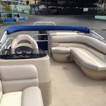 2014 Sun Tracker party barge 20 dlx