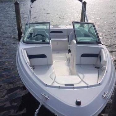 2014 Chaparral h2o 19 sport