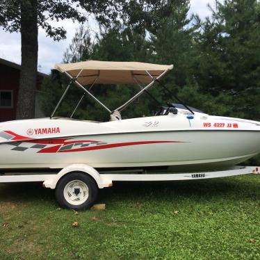 2000 Yamaha ls2000