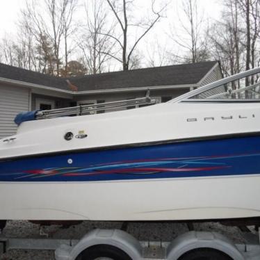 2006 Bayliner 225