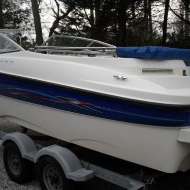 2006 Bayliner 225