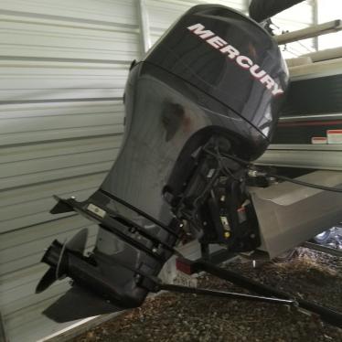 2012 Sun Tracker fishin barge 22 dlx