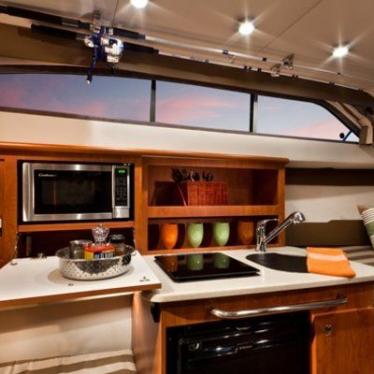 2012 Bayliner 266 discovery