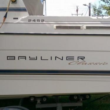 1995 Bayliner 2452 classic