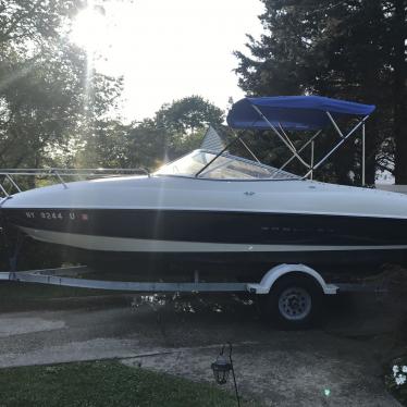 2002 Bayliner 212